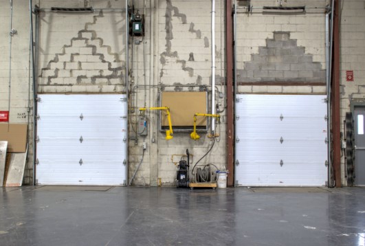container-receiving container-receiving